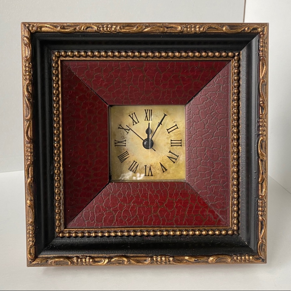 Classic style Nightstand Coffee table clock.